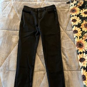 American Eagle black skinny jean